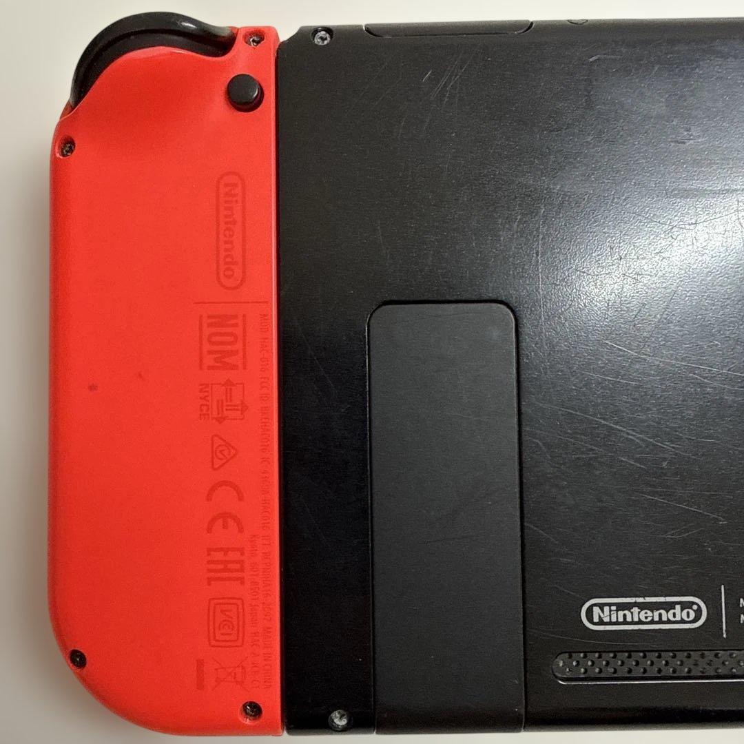 Nintendo Switch 本体 赤/青 Joy-Con 付属品付き　☺︎
