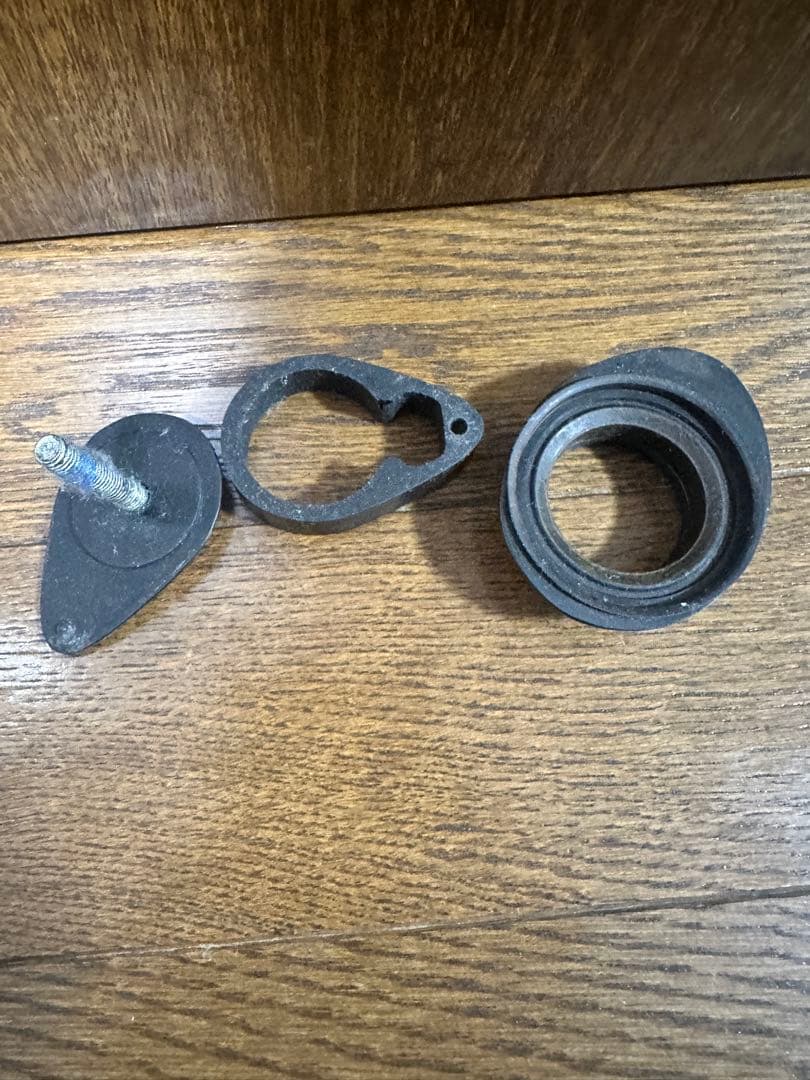 ピナレロ　ヘッドパーツ　トップキャップ、スペーサー3個　コラムキャップ