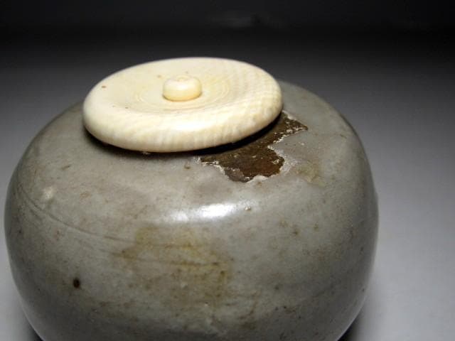 ＜hmhm様＞宋胡録茶入 「長雨」 挽家 表千家十二代 惺斎花押　　　　m145