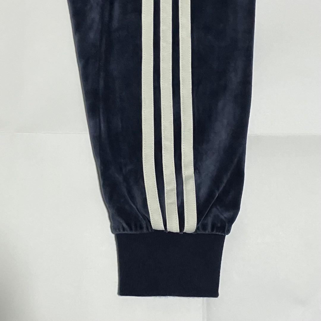 adidas　アディダス　トラックジャケット　ベロア　3本ライン　刺繍ロゴ
