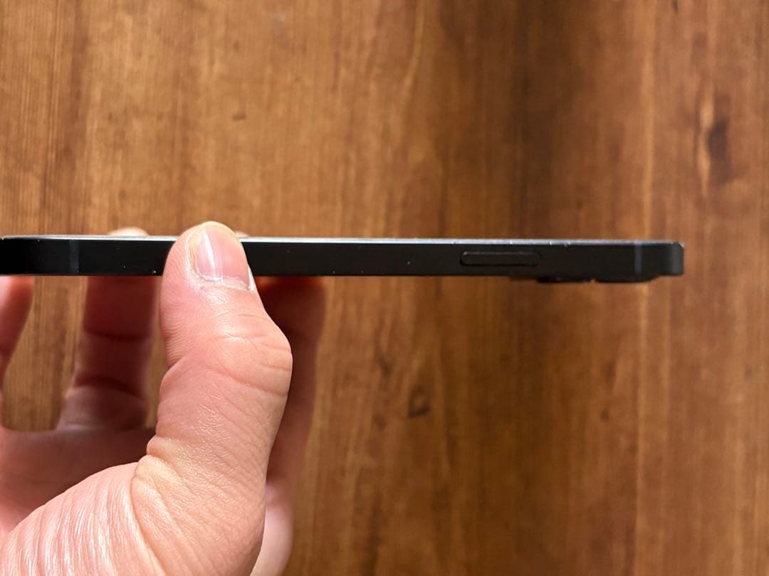 Apple iPhone 12 ブラック 本体　SIMフリー 128GB