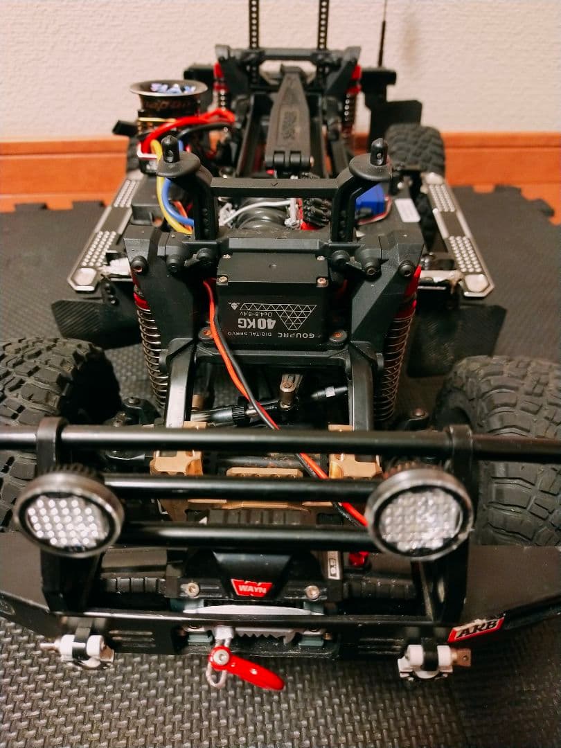 トラクサス　TRX4 ディフェンダー　カスタム