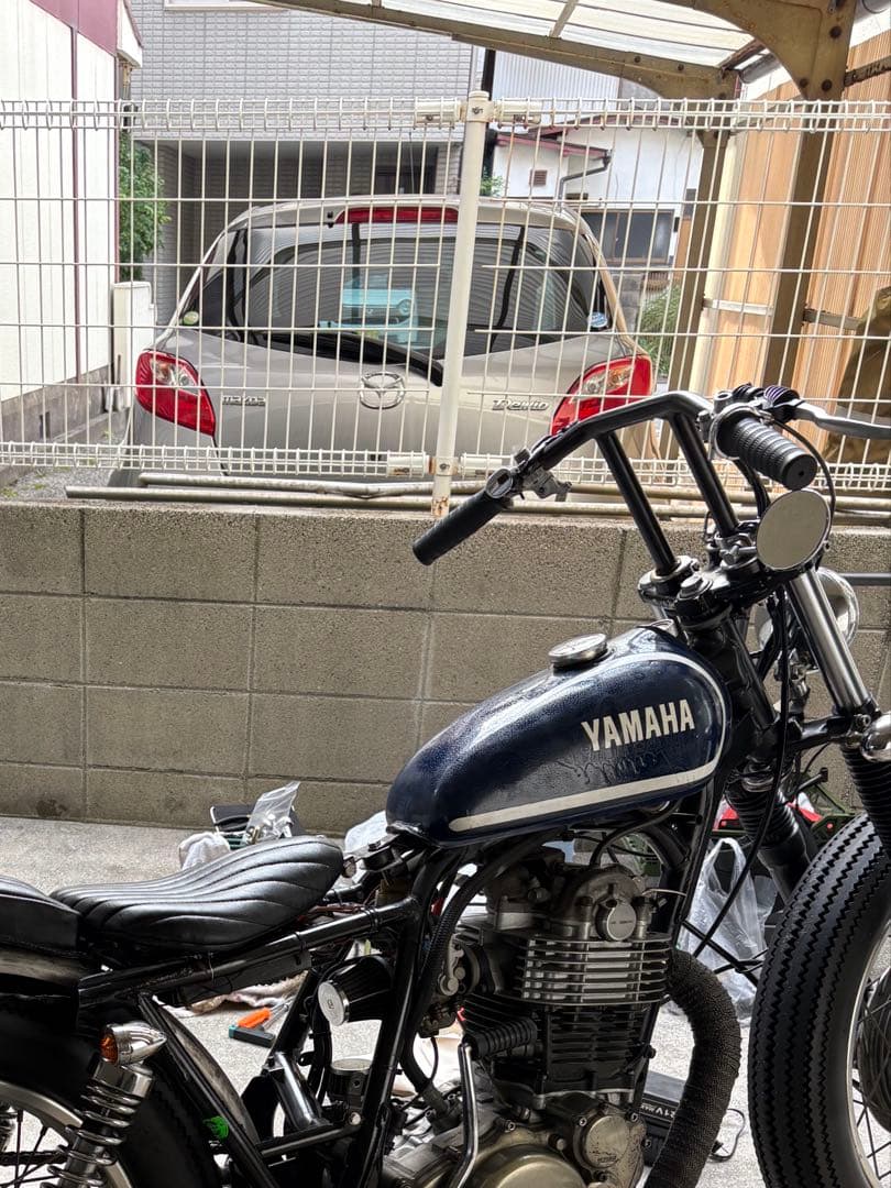 sr400 ミニトレタンク
