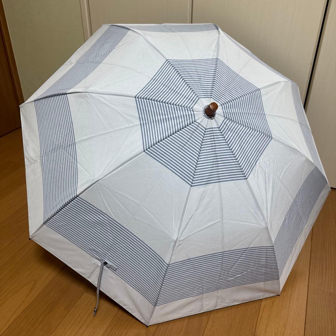 サンバリア100 折りたたみ日傘 2段折り ボーダーブルー