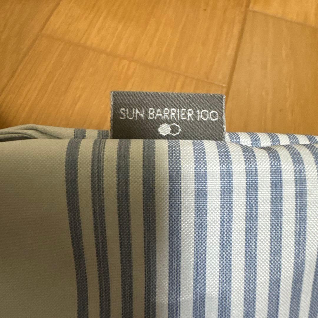 サンバリア100 折りたたみ日傘 2段折り ボーダーブルー