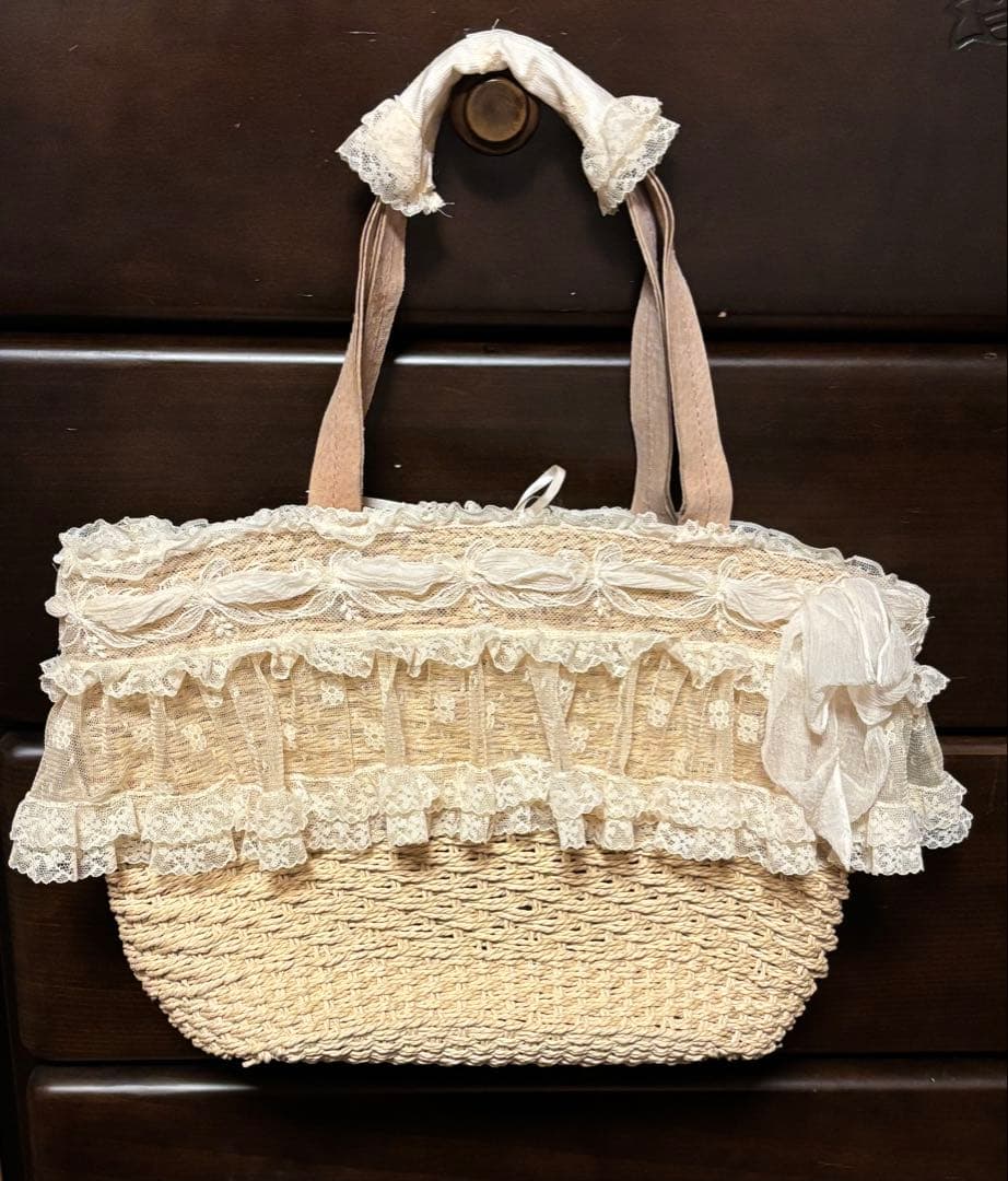さえら◇ヒスクローネ◇かごバッグ◇レース装飾◇美品◇肩かけ