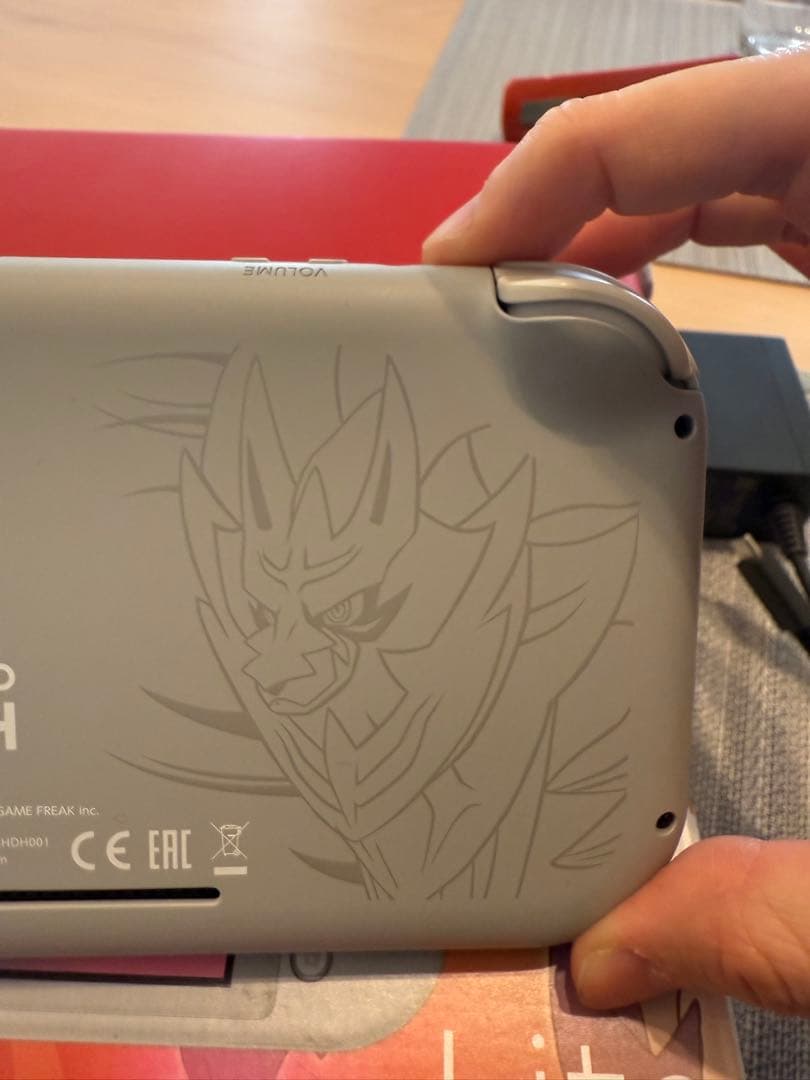 【お得 4点セット】Nintendo Switch Lite ポケモンデザイン