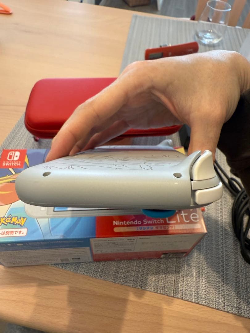 【お得 4点セット】Nintendo Switch Lite ポケモンデザイン