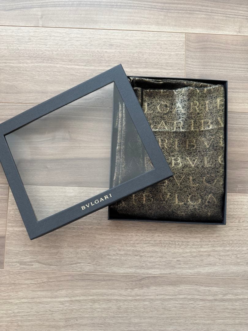 【新品未使用】イタリア製BVLGARI ストール