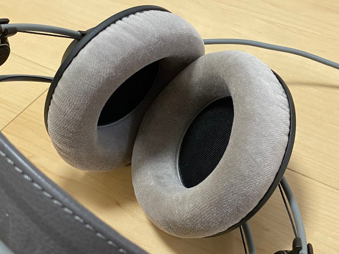 AKG K601　ヘッドホン