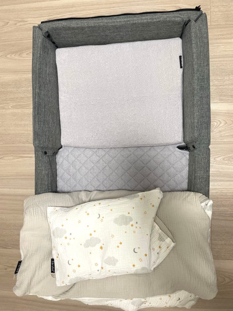 farska ファルスカ　コンパクトベッド　Free