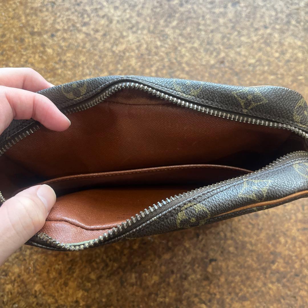 ルイ・ヴィトン ブラック クラッチバッグ