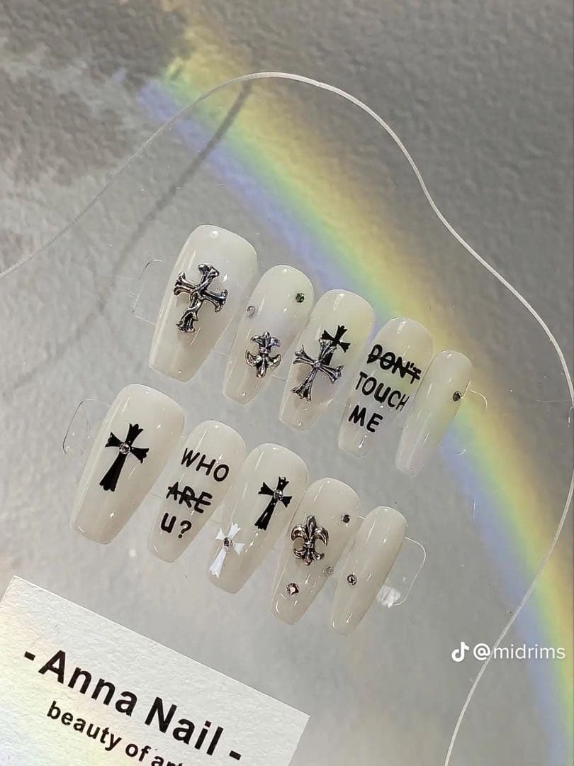 専用出品ホワイトクロスデザインネイルチップ