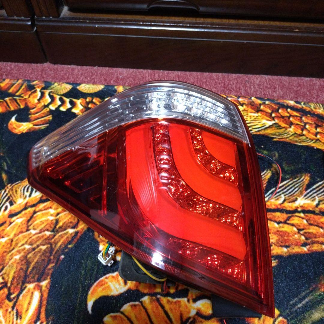 トヨタ アルファード ANH20 テールランプ
