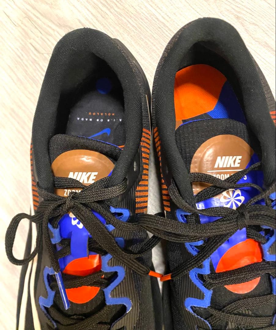 NIKE ZOOM FLY 5 A.I.R. HOLA LOU ズームフライ5