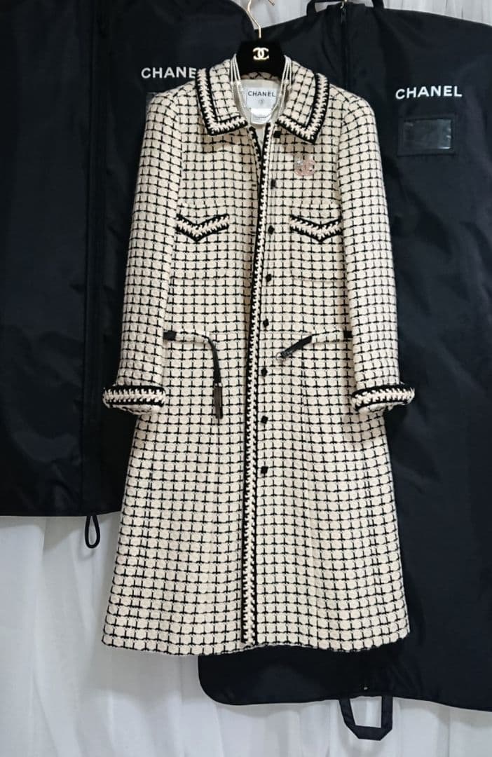 シャネル♥お上品なバイカラーの素敵コート・ジャケット♥綺麗です♥