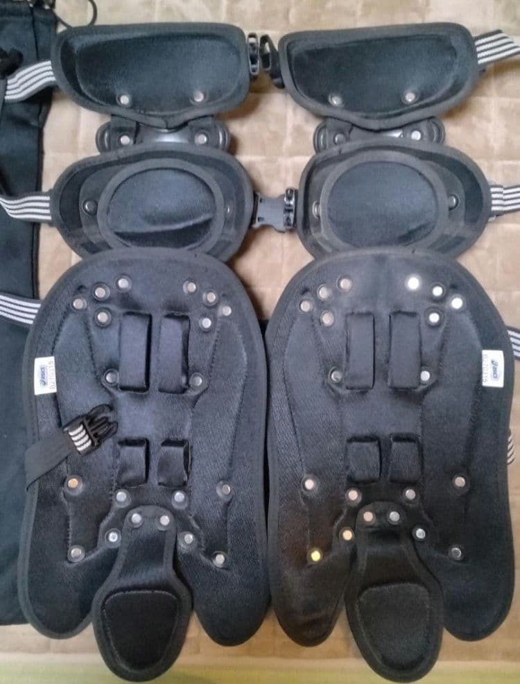 アシックス　硬式野球　キャッチャーレガース　BPL14S 黒 サイズM