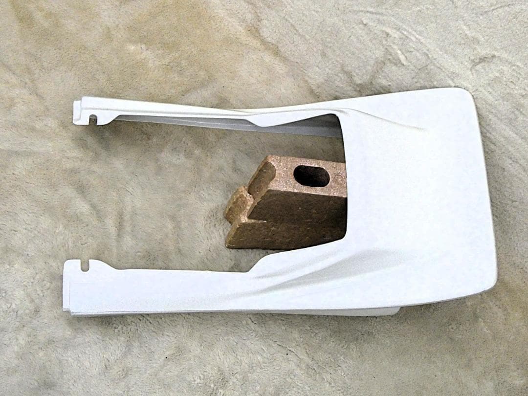 CBX550F　未塗装　テールカウル/仕上げベース CBX400F