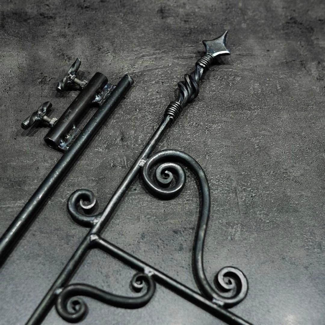 ロートアイアン　ランタンハンガー