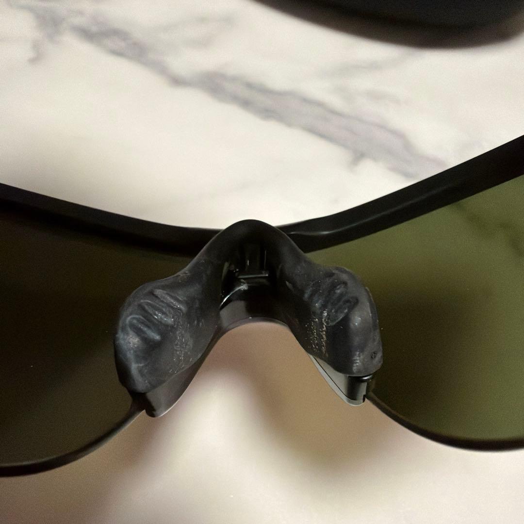 Oakley スポーツ用サングラス ケース付き