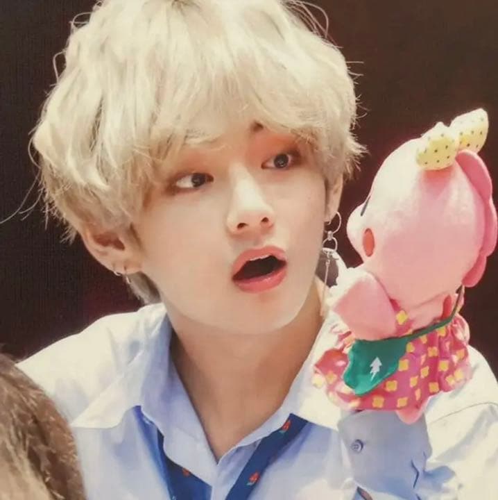 テヒョン V BTS 額縁