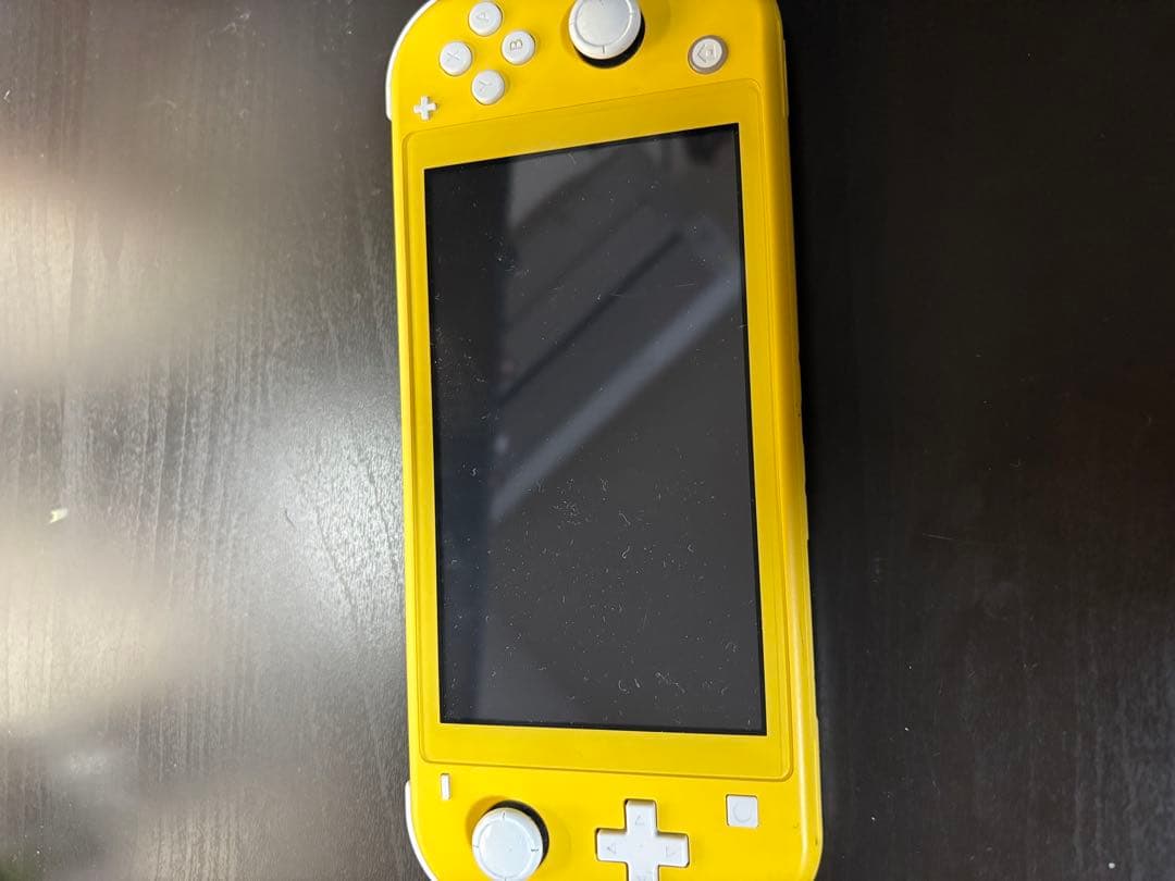 スイッチライトイエロー 本体 箱付き＋スプラ3 32GB SDカード付き