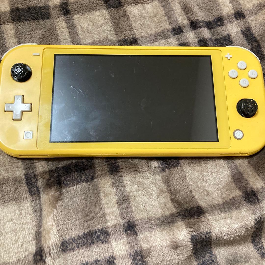 ニンテンドーSwitch 本体　イエロー
