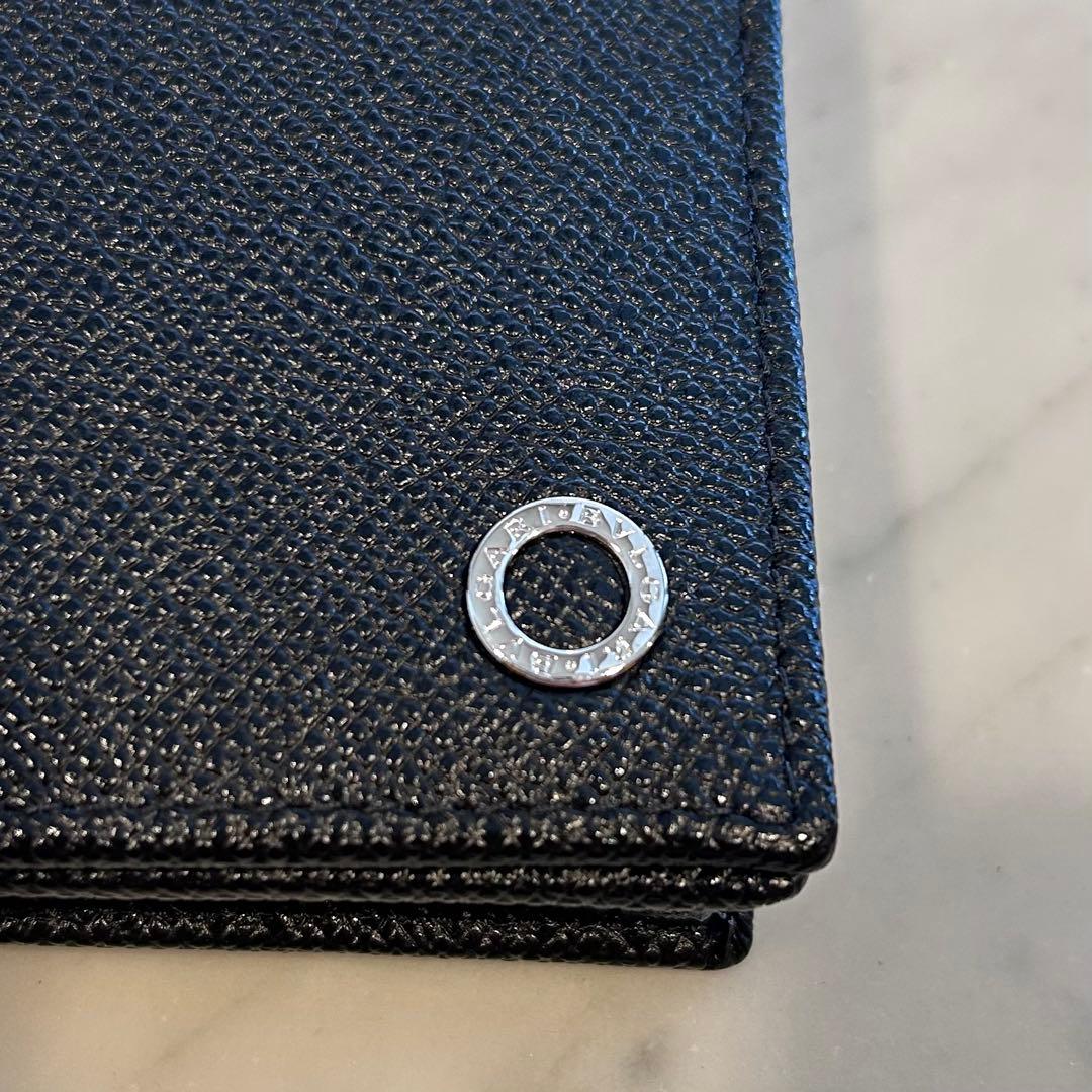新品未使用　BVLGARI ブルガリマン　2つ折り長財布　ブラック30398