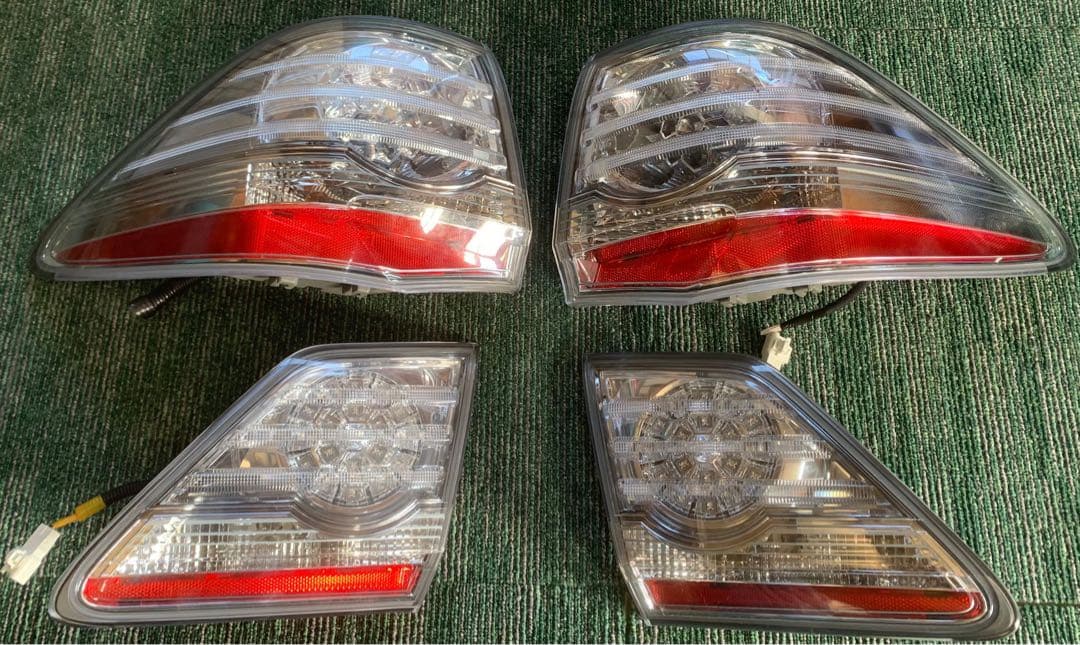 トヨタ クラウン ハイブリッド（DAA‑GWS204） テールランプ 左右 /