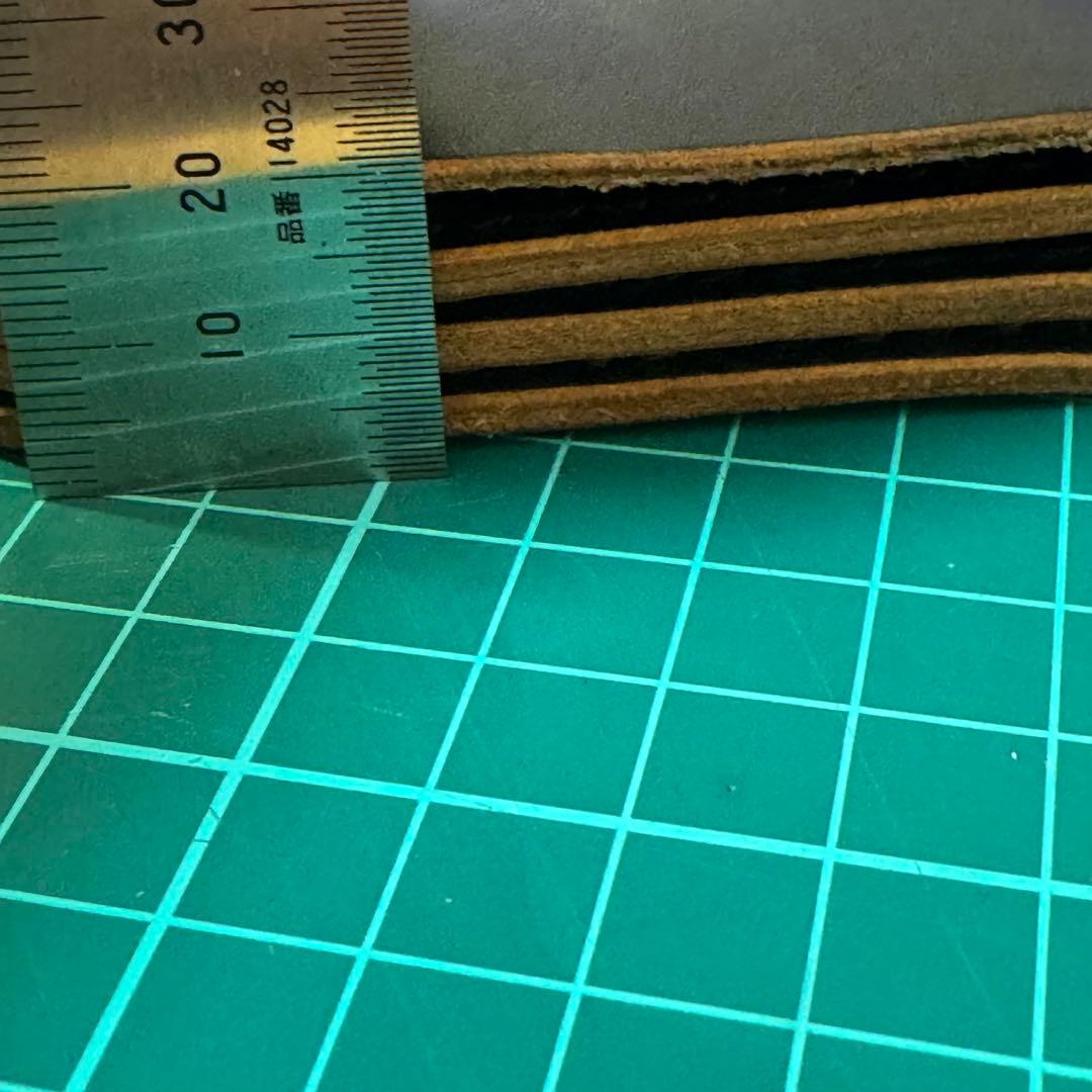 トラッカーウォレット　国産ヌメ革　3層　総手縫い　茶芯　真鍮金具