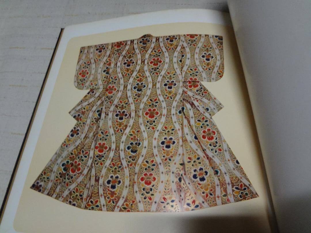 昭和能装束　若松華遥　雪の巻　きもの　絵図　定価５万円