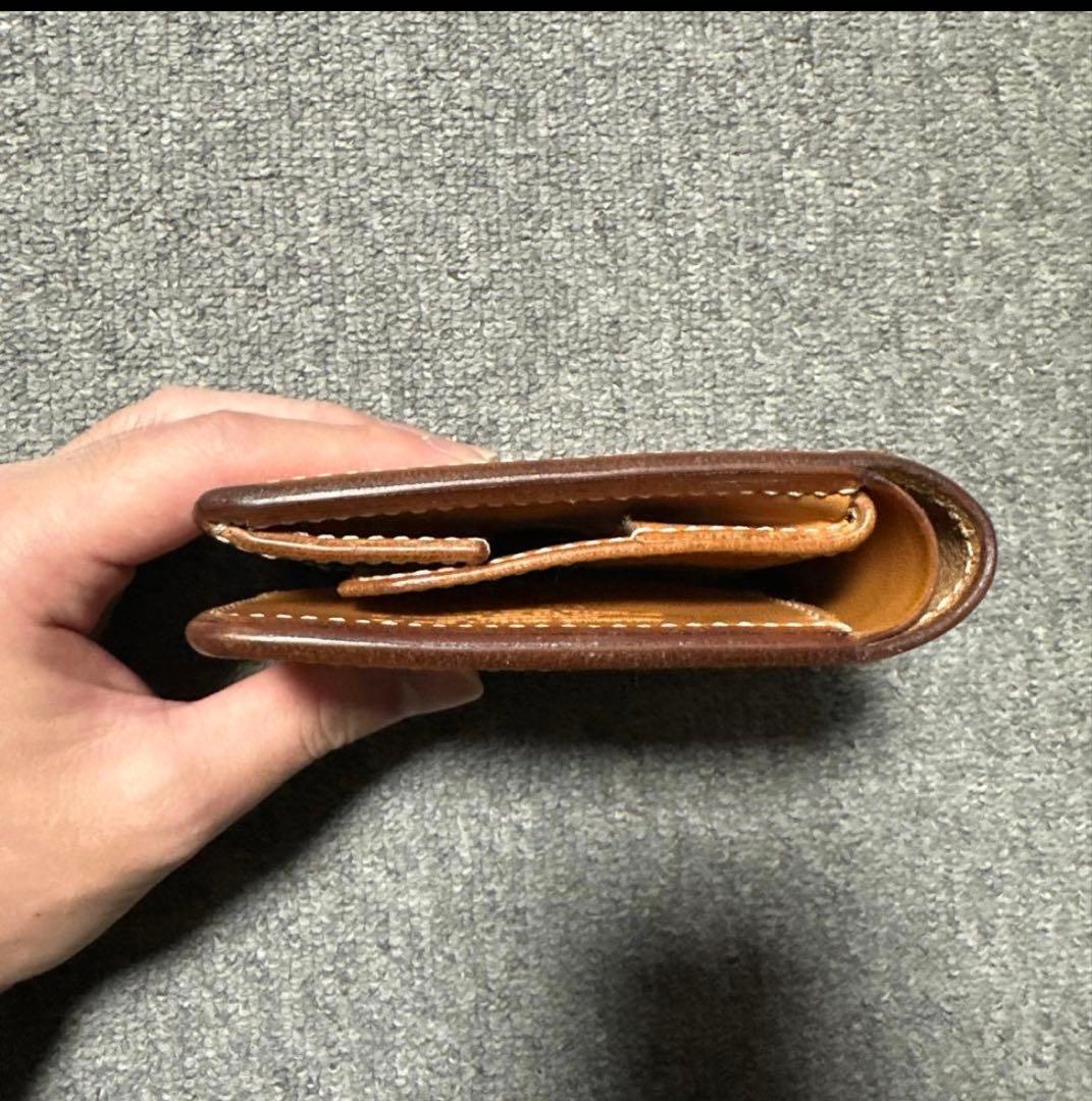 gaea2096 手縫いの極上ヌメ革二つ折り財布　ショートウォレット【年末特価】