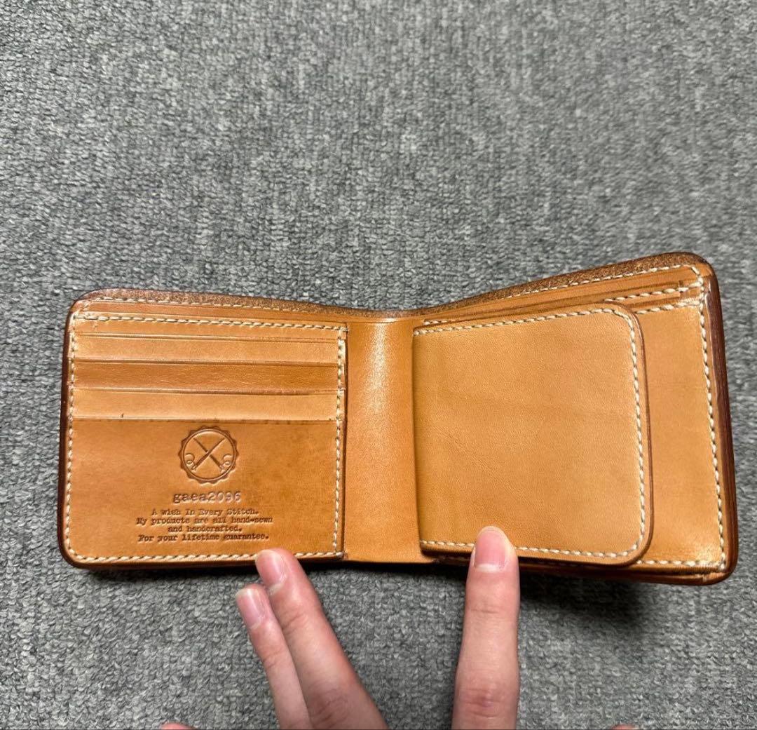 gaea2096 手縫いの極上ヌメ革二つ折り財布　ショートウォレット【年末特価】