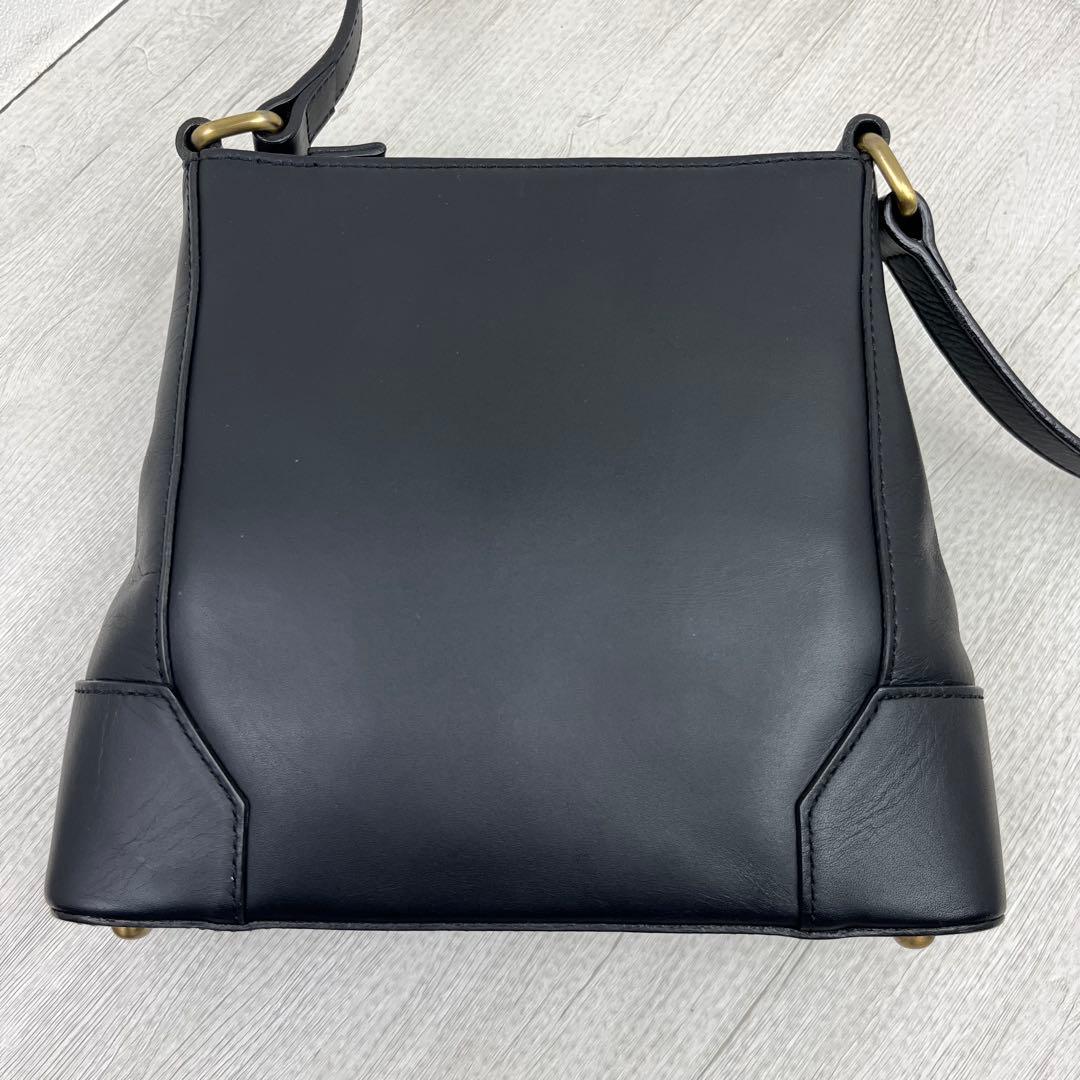 美品✨ Burberry バーバリー ショルダーバッグ ノバチェック レザー