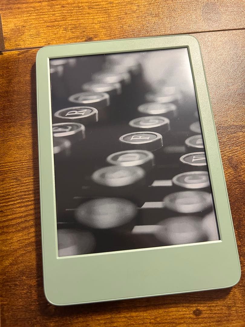 【保護フィルム付きほぼ新品】New Kindle 11世代 16GB マッチャ