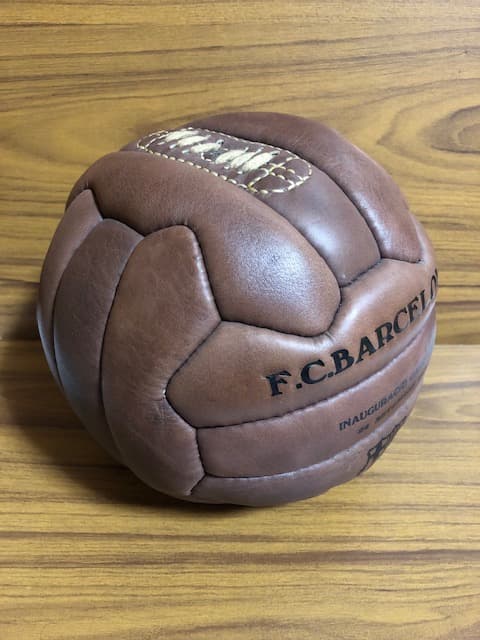 FCバルセロナ オフィシャル クラシックボール 復刻版（大） 5号球