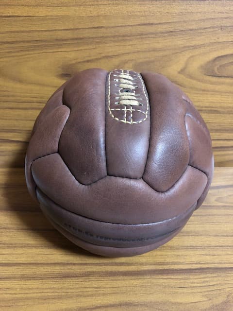 FCバルセロナ オフィシャル クラシックボール 復刻版（大） 5号球