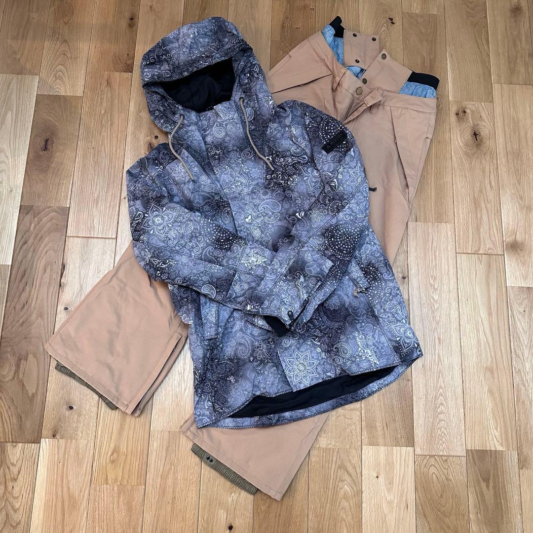 Burton バートン　スノーウェア　レディース　上下セット