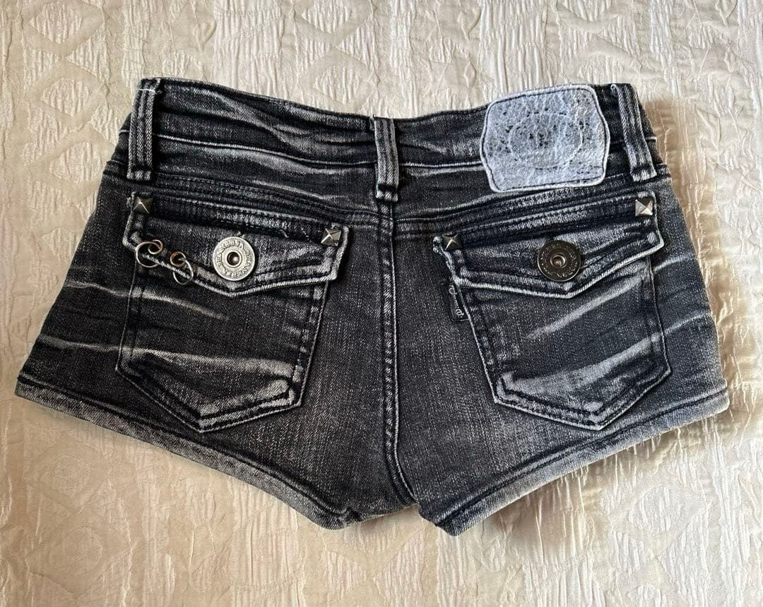 d.i.a.ダイヤ ダメージ加工ショートパンツ Y2K 平成ギャル系