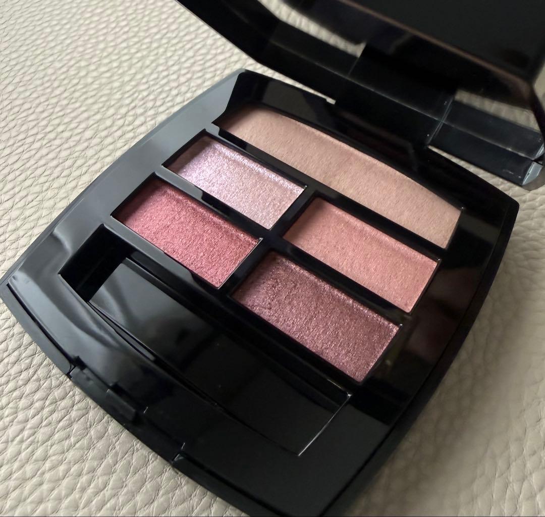 レベージュパレットルガールクールドゥシャネル