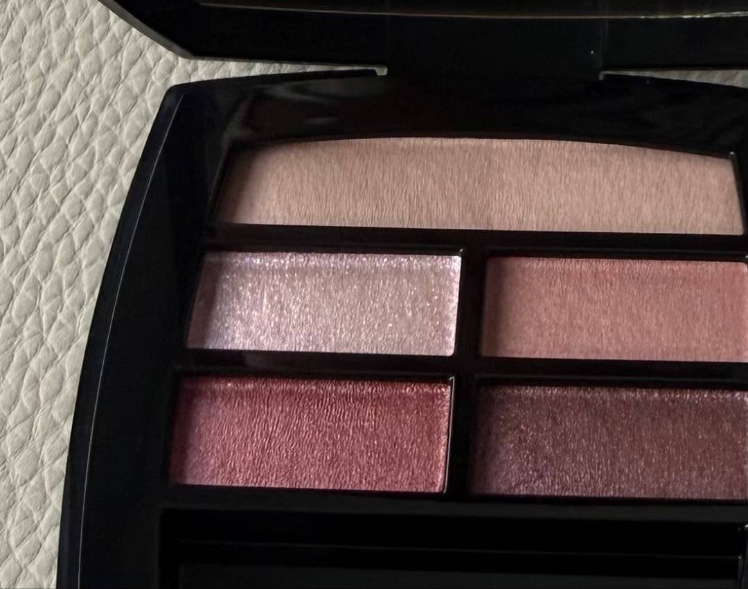 レベージュパレットルガールクールドゥシャネル