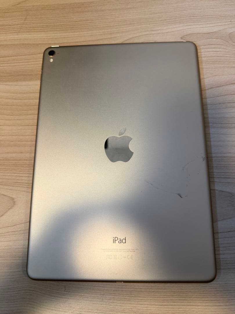 iPad Pro 9.7インチ 128GB ゴールド Wi-Fi