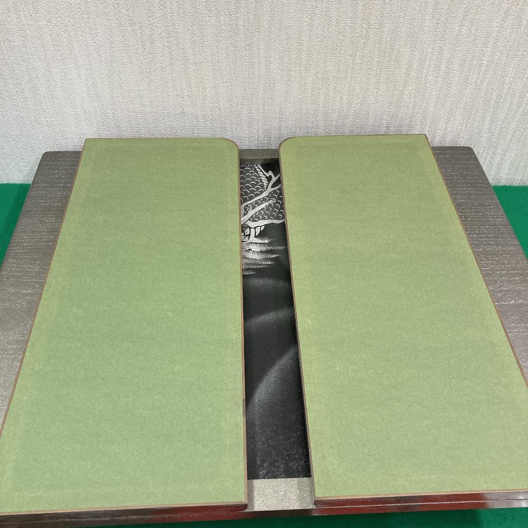 E2 高級桐　銀塗り台巾60㎝位　五月人形台屏風　5月兜台　5月屏風　鎧兜飾り