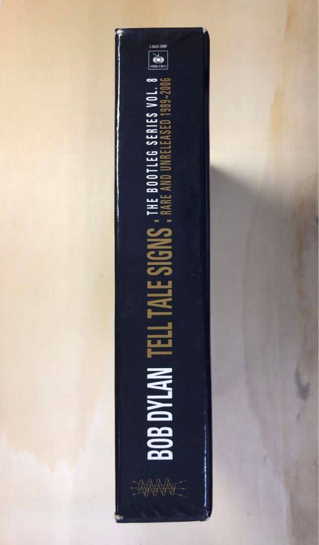 BOB DYLAN／TELL TALE SIGNS DX EDITION