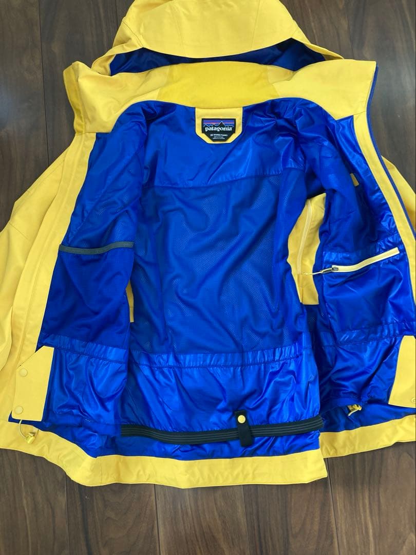 パタゴニア Patagoniaレディース　スノーウェア　スキーウェア上下セット