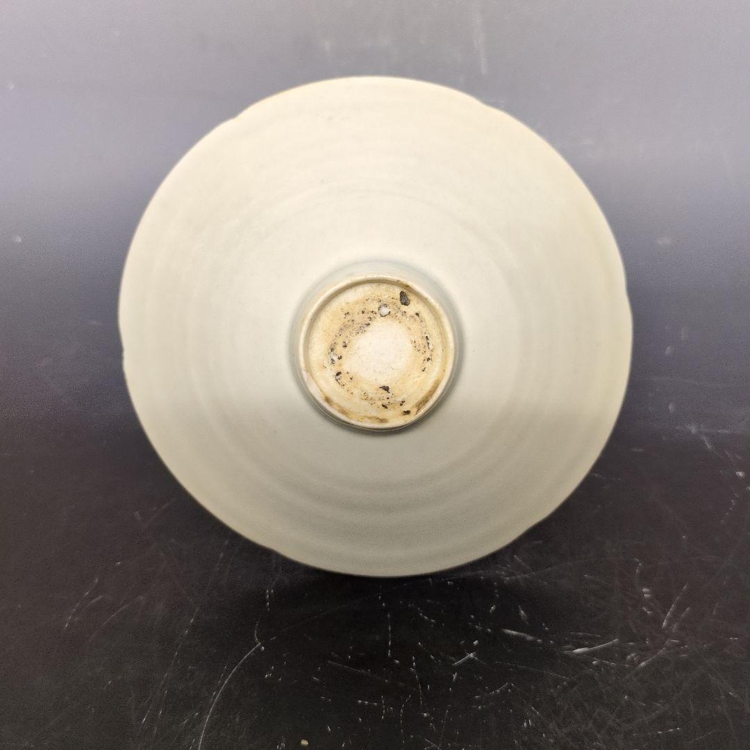 定窯白磁刻文輪碗