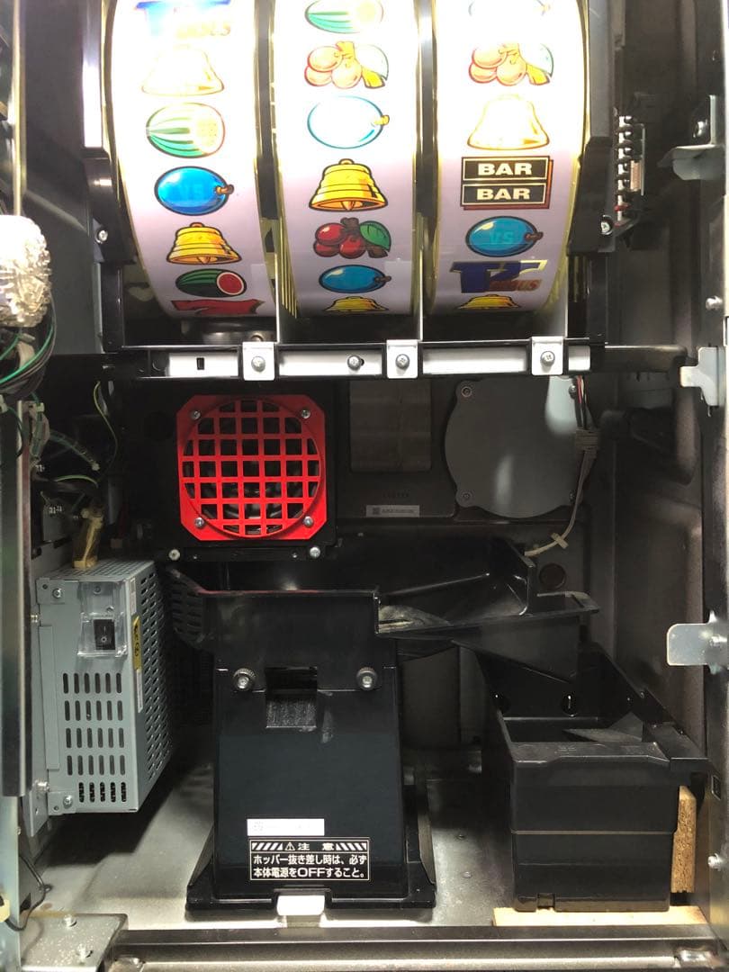 y*i様 ⚠︎説明文必読⚠︎ パチスロ　バーサスSE　実機+鍵等付属品(送料込)