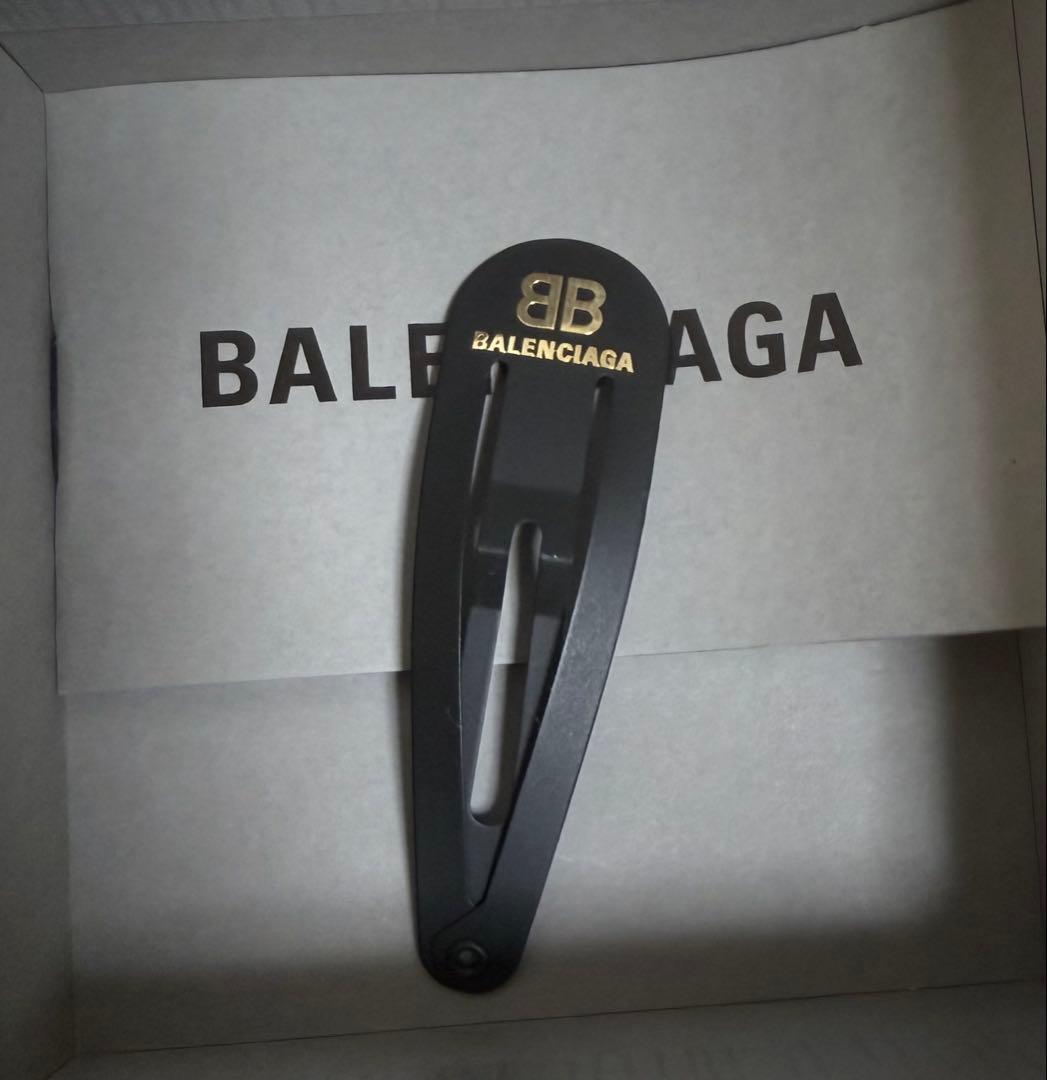 BALENCIAGA ヘアピン