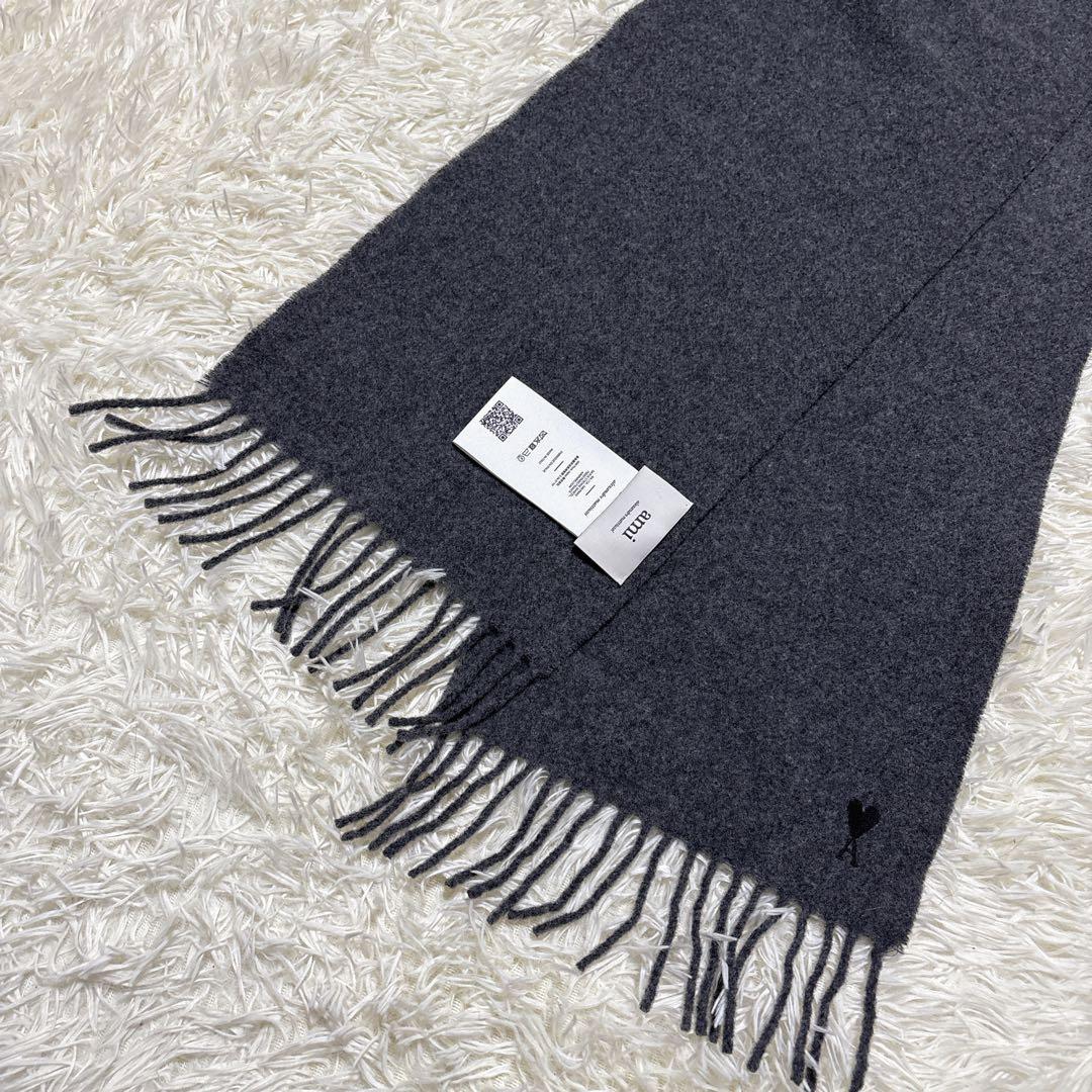 未使用級✨Ami マフラー グレー イタリア製 ロゴ