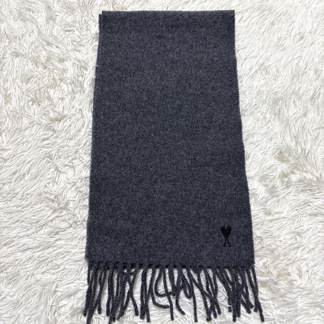 未使用級✨Ami マフラー グレー イタリア製 ロゴ